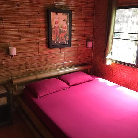 Boutique Hotel & Restaurant, Jaidee Bamboo Huts Чиангмай Экстерьер фото